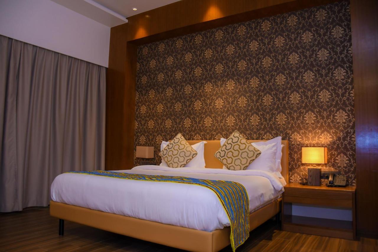 Aqua Inn Hotel Kinşasa Dış mekan fotoğraf