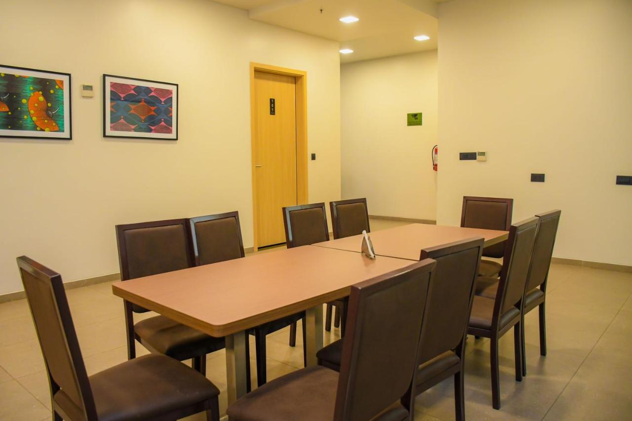 Aqua Inn Hotel Kinşasa Dış mekan fotoğraf