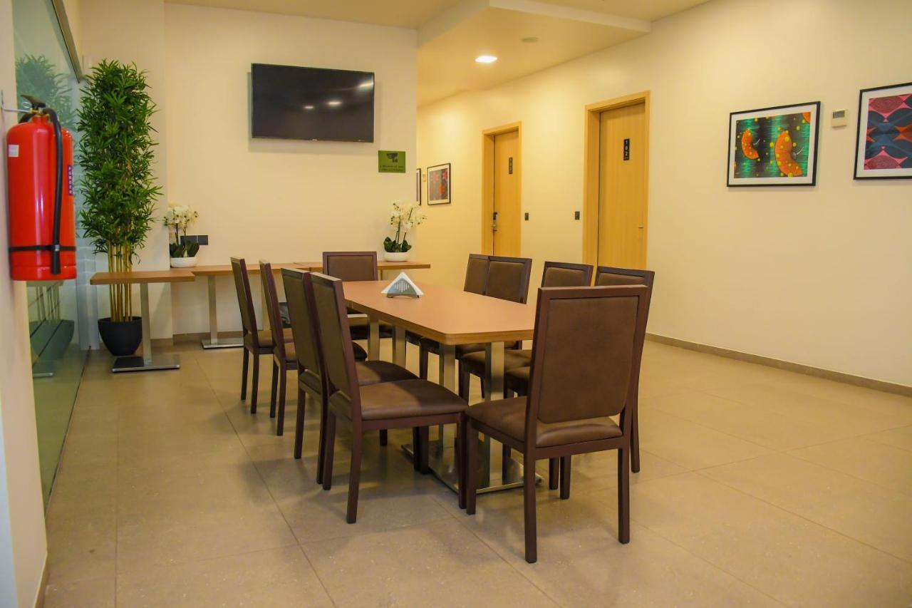 Aqua Inn Hotel Kinşasa Dış mekan fotoğraf