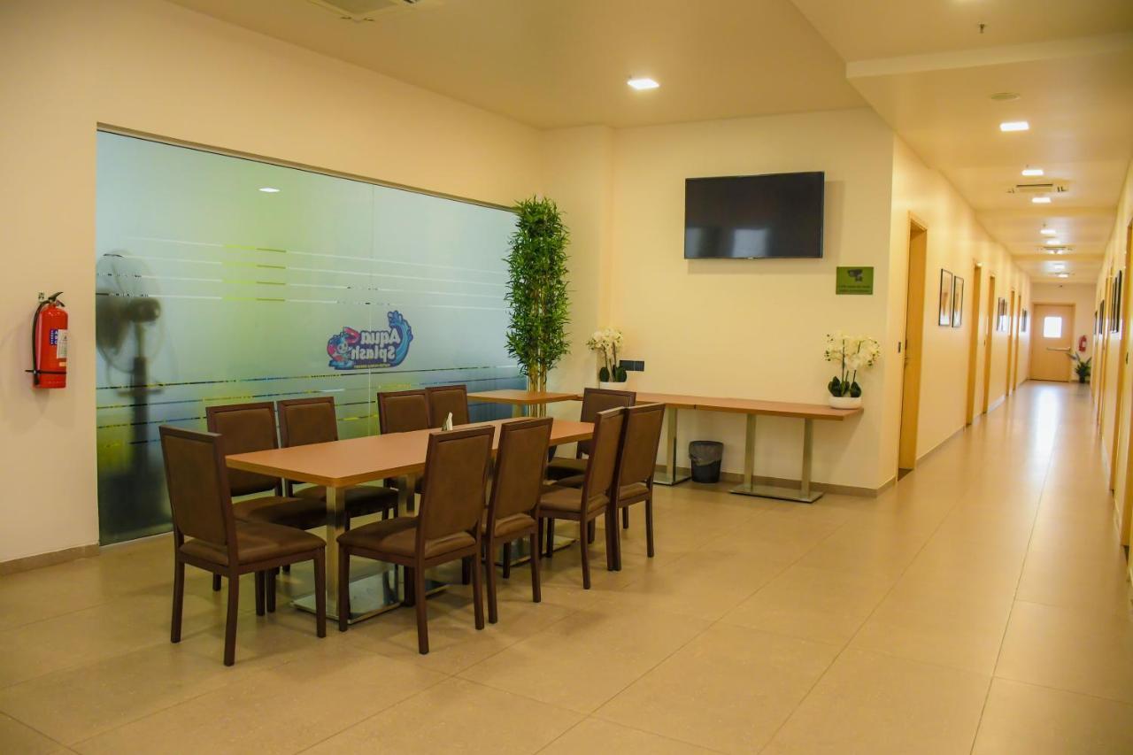 Aqua Inn Hotel Kinşasa Dış mekan fotoğraf